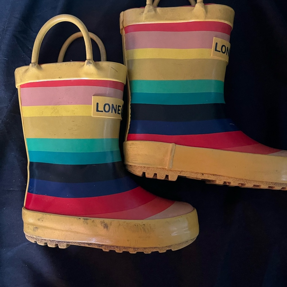 Native Kids' White and Tan Snow Boots